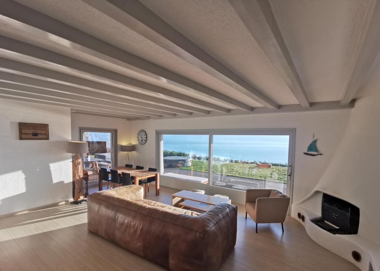 Sunset House With Gorgeous View Of The Lake Монтрьо Екстериор снимка